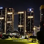 *5 Axon Bukit Bintang Klcc 1Bed 1Bath